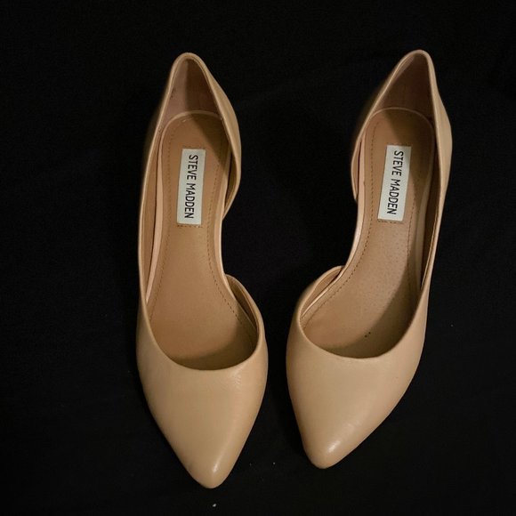 Steve Madden Nude Heels - Picture 1 of 3